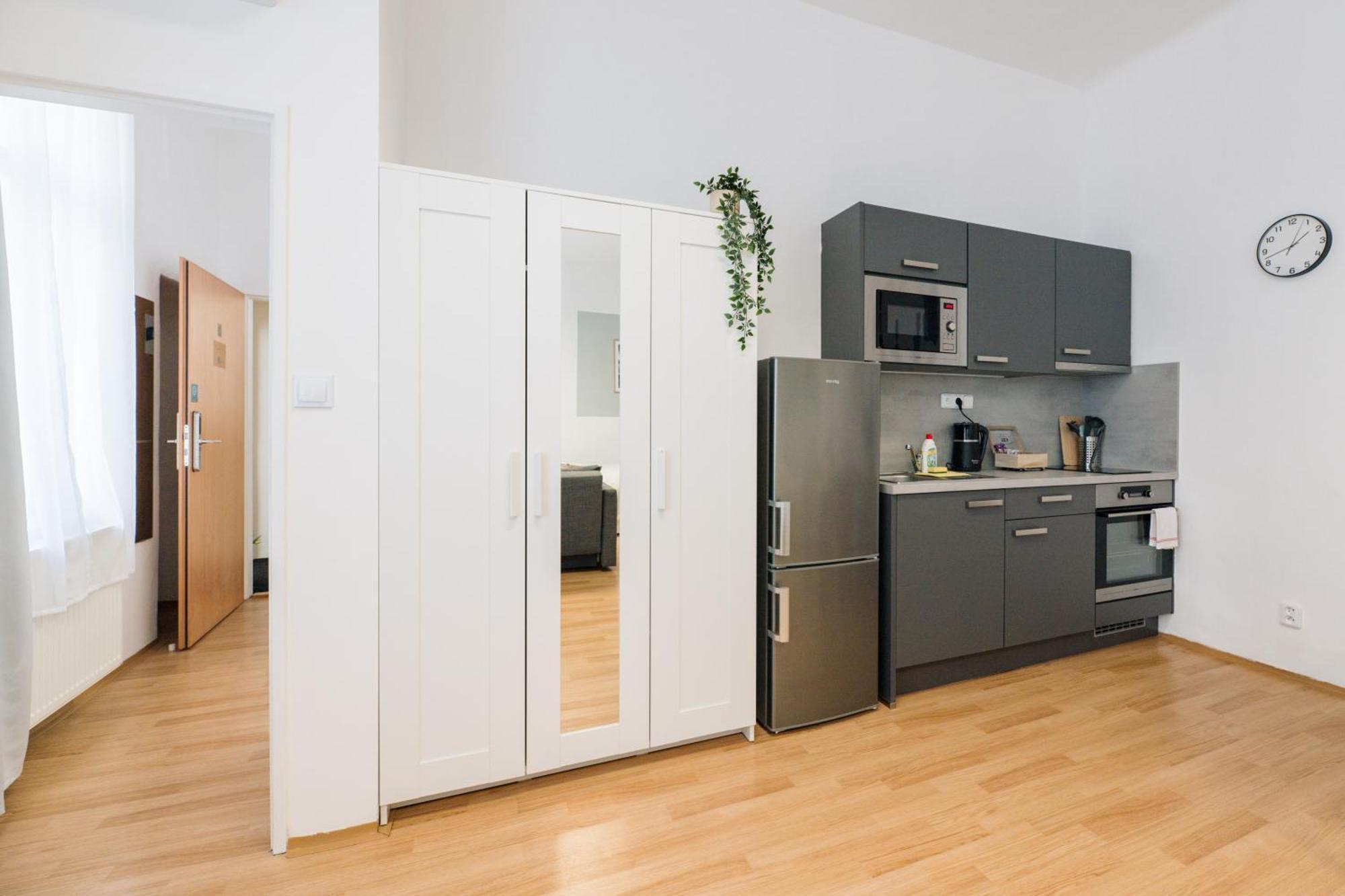 7 Nights Apartments Dominikanske N. Brno Exterior photo