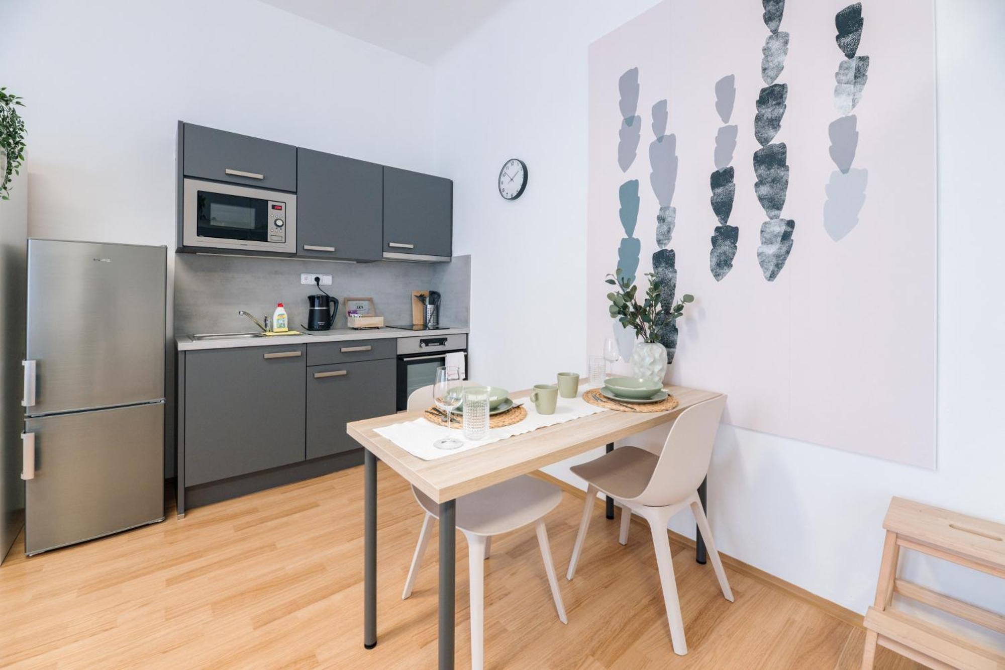 7 Nights Apartments Dominikanske N. Brno Exterior photo